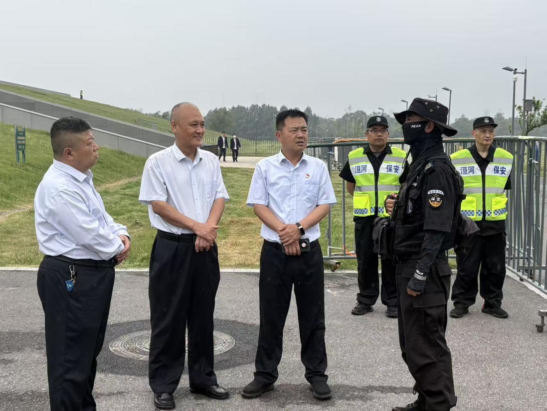 護(hù)航奔跑盛宴  筑牢平安防線——公司圓滿完成浙江衛(wèi)視《奔跑吧》欄目安陽(yáng)站錄制安保任務(wù)